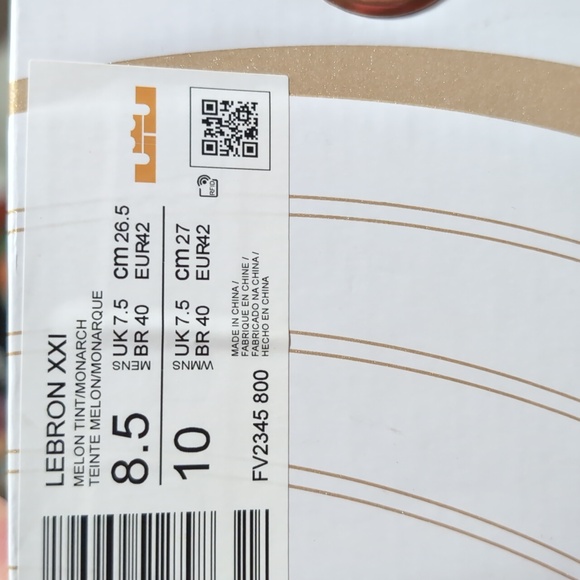 LeBron XXI Nike Basketball Melon Sneakers - Picture 10 of 10